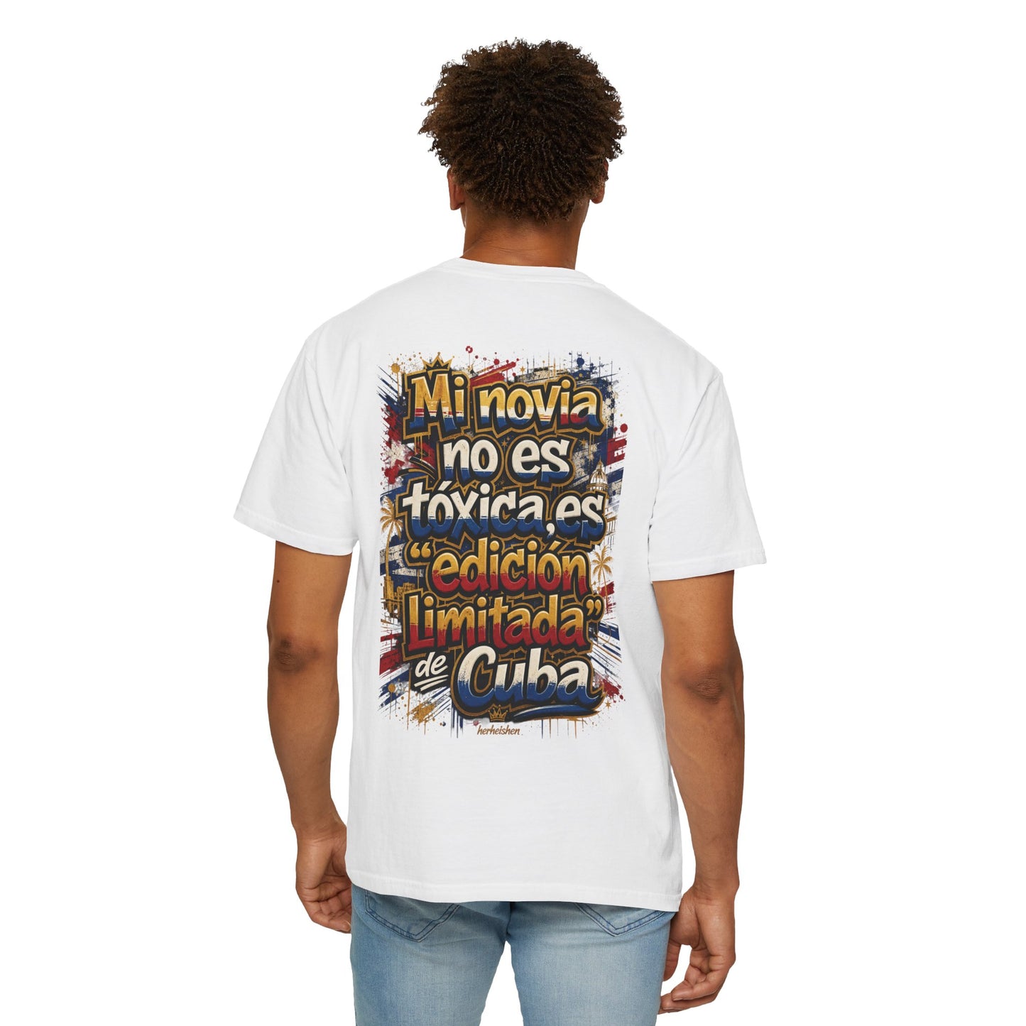Camiseta “Me Encanta Mi Cubana Tóxica” – Humor y Orgullo Latino para Hombre
