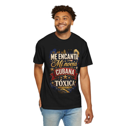 Camiseta “Me Encanta Mi Cubana Tóxica” – Humor y Orgullo Latino para Hombre